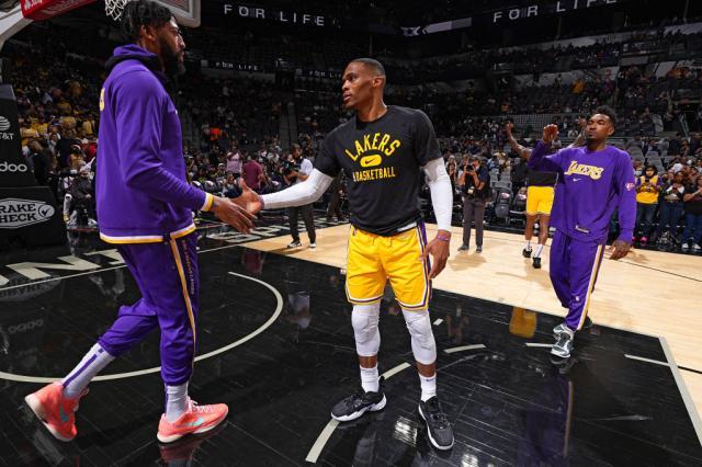 PG电子-【现场】韦少在马刺享受主场待遇 复苏就此开始？